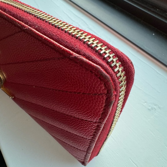 SAINT LAURENT ♡ YSL ♡ Leather Chevron Monogram Zippy Wallet ♡ COA ♡ Red ⁉️ - Picture 8 of 15
